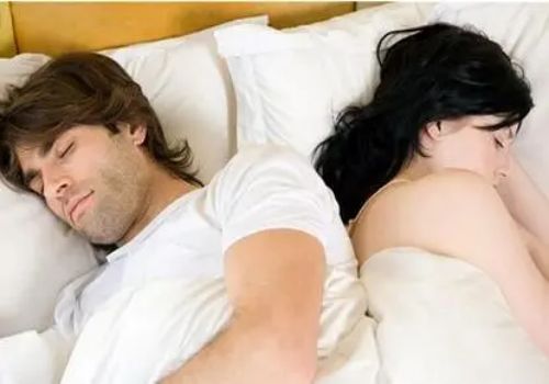 夫妻双方共同还贷款离婚怎么办